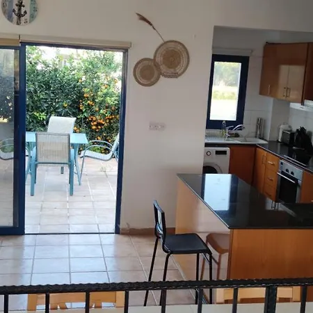 Island Spirit House Сasa de vacaciones Polis