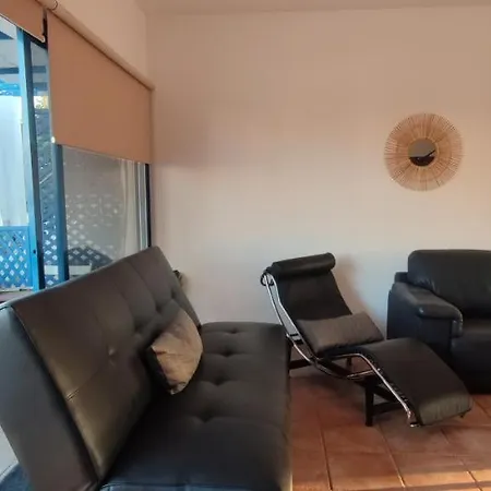 Island Spirit House * Polis