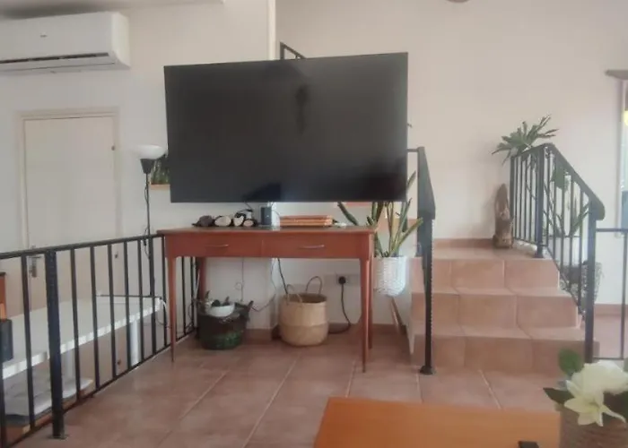 Island Spirit House Polis